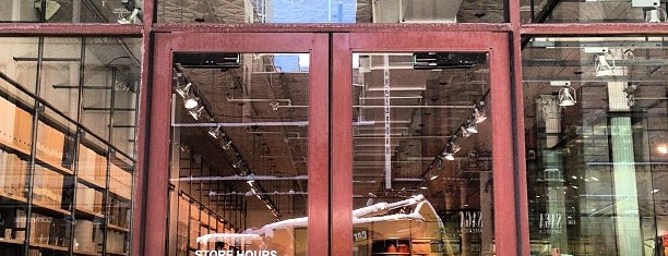 MUJI 無印良品 is one of New York Explore.