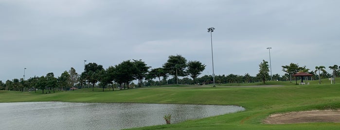 สนามกอล์ฟอยุธยากอล์ฟคลับ is one of Golf Course, Club Thailand.