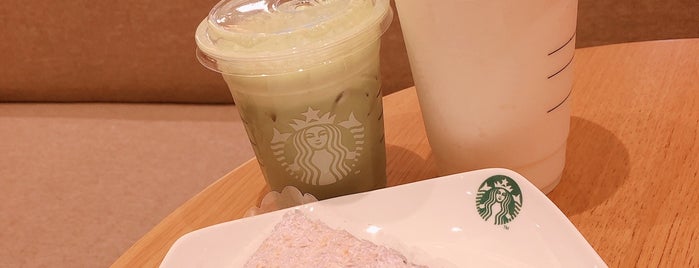 Starbucks is one of @ Singapore/Singapura #3.