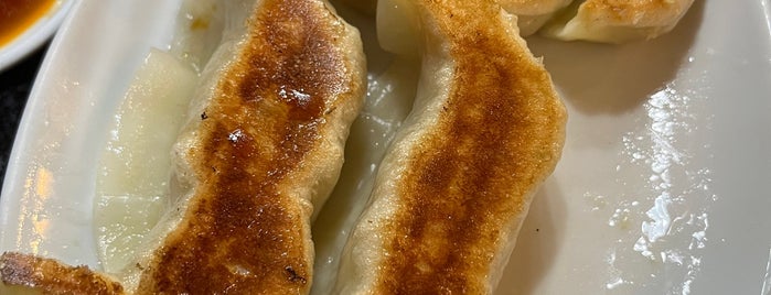 天鴻餃子房 is one of yum yum.