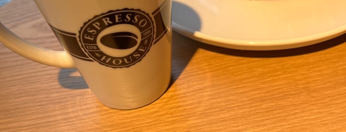 Espresso House is one of Eating Oslo.