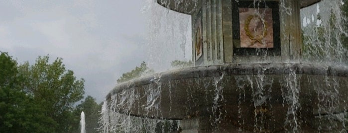 Roman Fountains is one of Санкт-Петербург.