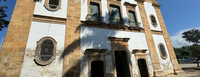 Igreja Matriz de Nossa Senhora dos Remédios is one of Patrimônio Histórico (edmotoka).