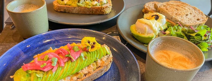 The Avocado Show Keizersgracht is one of Brunch places.