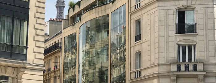 Rue de Longchamp is one of Paris.