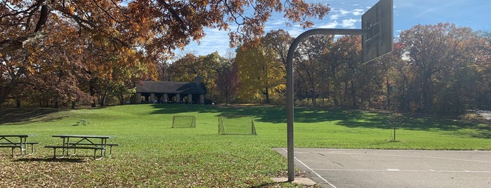 Hoyt Park is one of Wisconsin Activities.