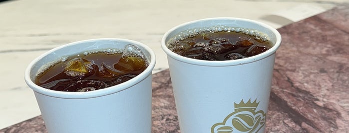 Golden Cloud Coffee Roaster is one of Riyadh 🇸🇦.