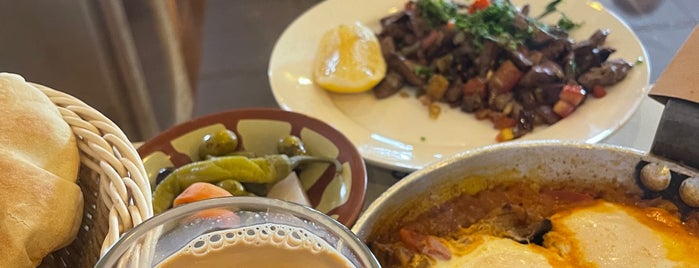 Beit Al Khawajah is one of Breakfast.