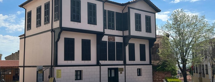 Atatürk Evi is one of Ç.