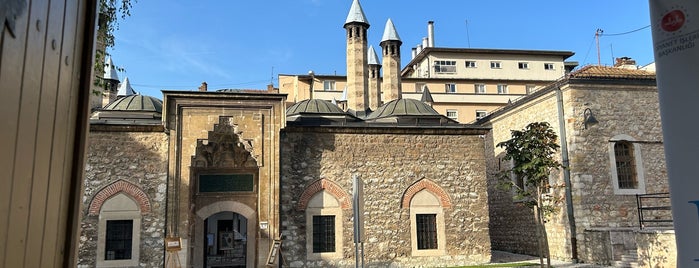 Gazi Hüsrev Bey Kütüphanesi is one of Saraybosna.