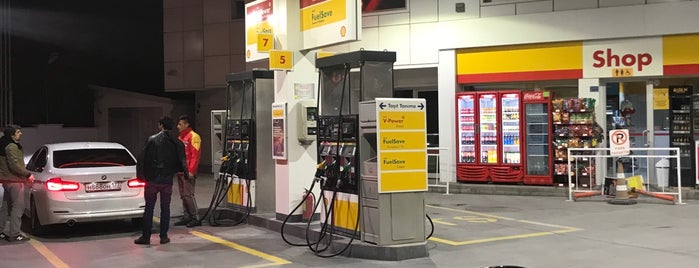Shell is one of İbrahimさんのお気に入りスポット.