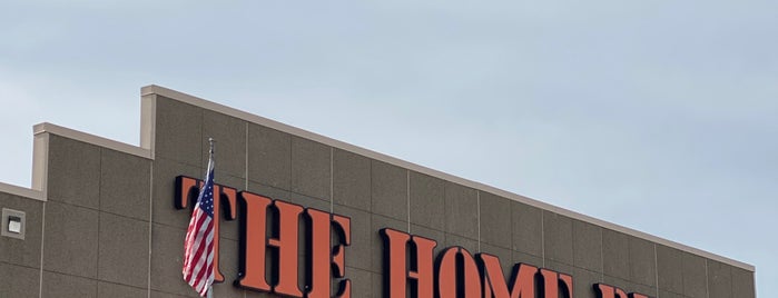 The Home Depot is one of Jillさんのお気に入りスポット.