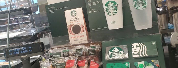 Starbucks is one of Lieux qui ont plu à ma.