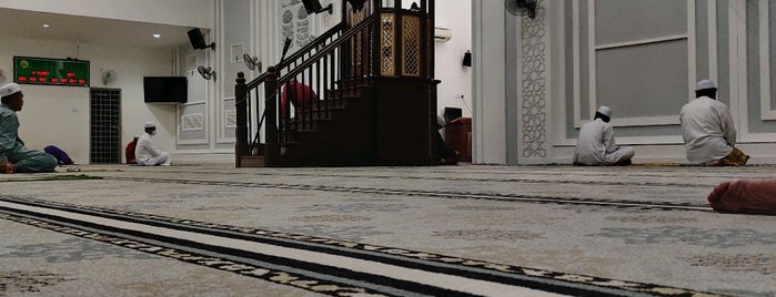 Masjid Alor Merah is one of Masjid & Surau #5.
