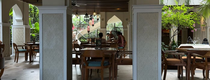 Abunawas Restaurant is one of Bali.