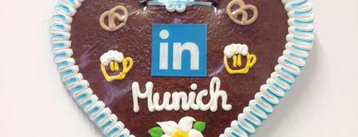 LinkedIn Deutschland is one of Locais curtidos por Martin.