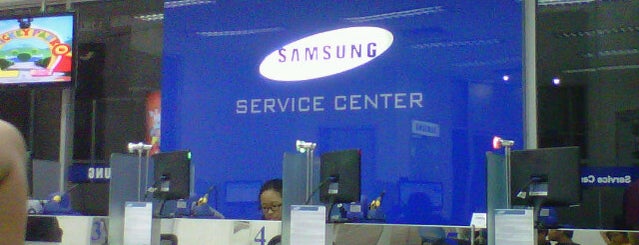 Samsung Service Center is one of Tempat Tertentu.