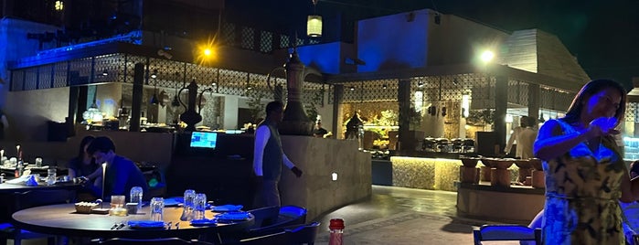 Al Hadheerah Desert Restaurant is one of Anya: сохраненные места.
