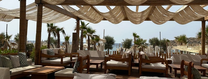 Santanna Beach Club & Restaurant is one of Mykonos.