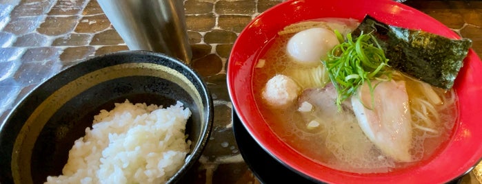 特級鶏蕎麦 龍介 is one of ラーメン.