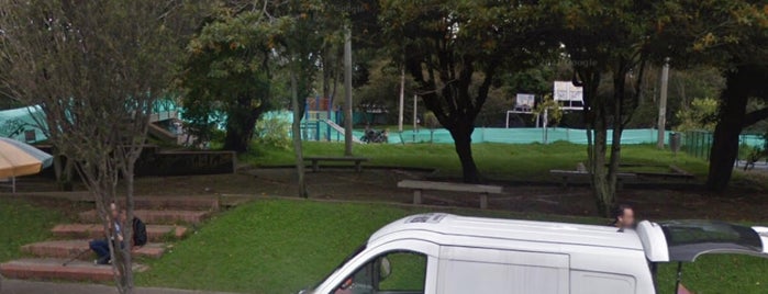 Parque Mazuren is one of Santiagoさんのお気に入りスポット.