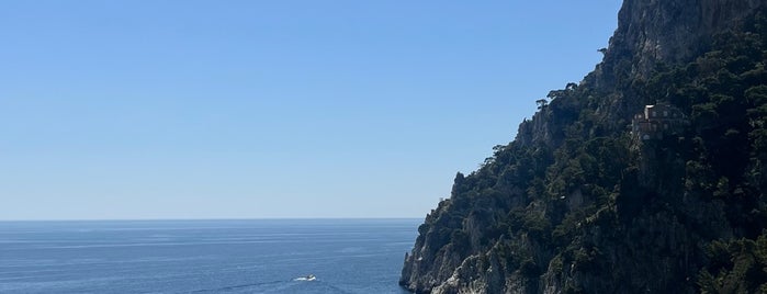 Marina Piccola di Capri is one of Italy.