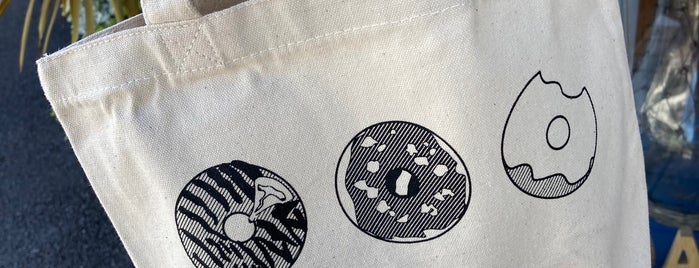 Misaki Donuts is one of 鎌倉逗子葉山.
