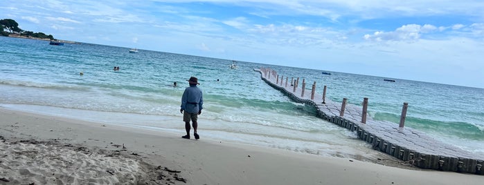 Vong Deuan Beach is one of Lucky day anyway!.