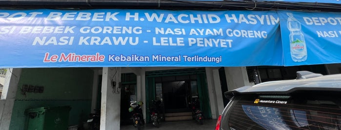 Depot H. Wachid Hasyim is one of Surabaya Foodies.