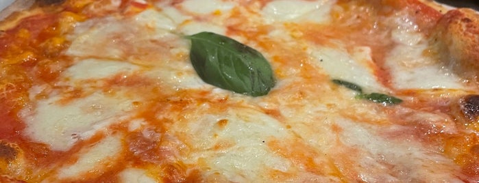 Il Secchio e l'Olivaro is one of pizza alta.