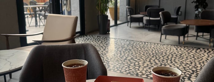 ZÒNZI Cafe is one of Riyadh coffee.