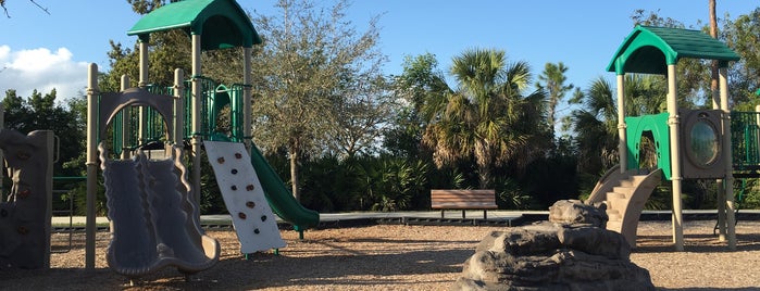 Trailhead Neighborhood Park is one of Lugares favoritos de Christian.