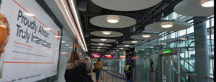 Terminal 3 is one of Lieux qui ont plu à Christian.