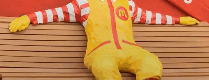 McDonald's is one of Posti che sono piaciuti a Christian.