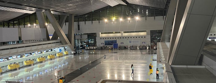 Terminal 3 is one of Orte, die Christian gefallen.