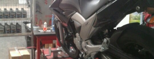 Moto Jap Yamaha is one of Robson 님이 좋아한 장소.