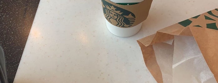 Starbucks is one of リヤド.