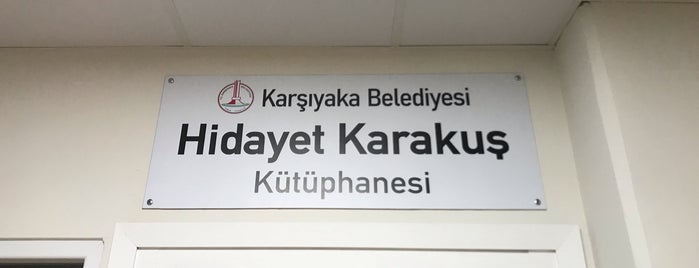 Karşıyaka Katlı Pazar Yeri is one of Posti che sono piaciuti a Mustafa.