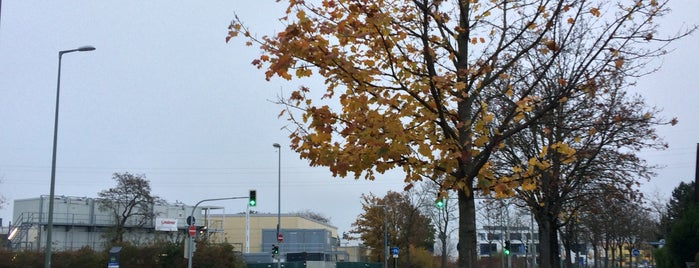 U Am Hart is one of München U-Bahnlinie 2.