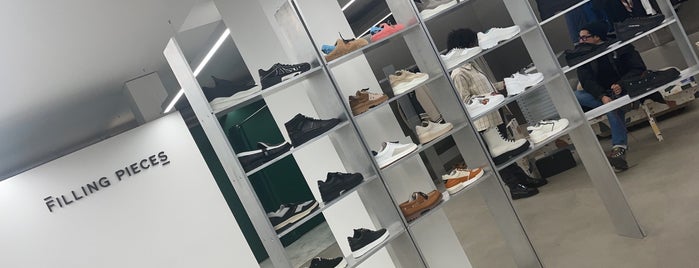 Filling Pieces New Flagshipstore is one of Amsterdam.