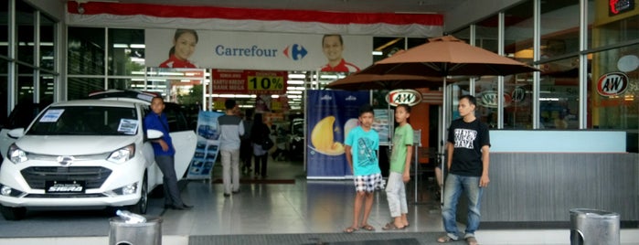 Carrefour is one of Favorite Arts & Entertainment.