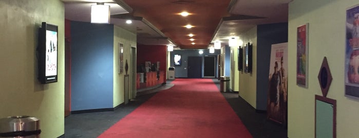UCI Kinowelt is one of Kinos im Pott.