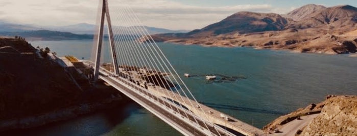 Kömürhan Köprüsü is one of Aykut'un Beğendiği Mekanlar.