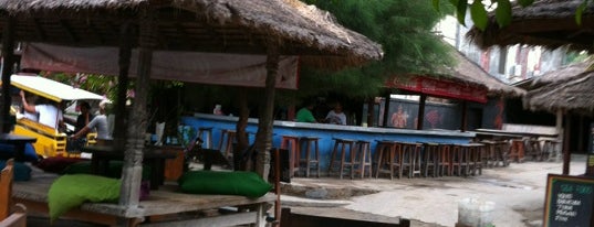 Rudy's Bar is one of Tempat yang Disukai Ogrebina.