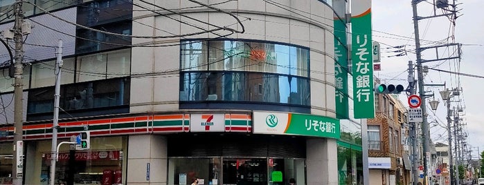 りそな銀行 蒲田支店 is one of My りそなめぐり.