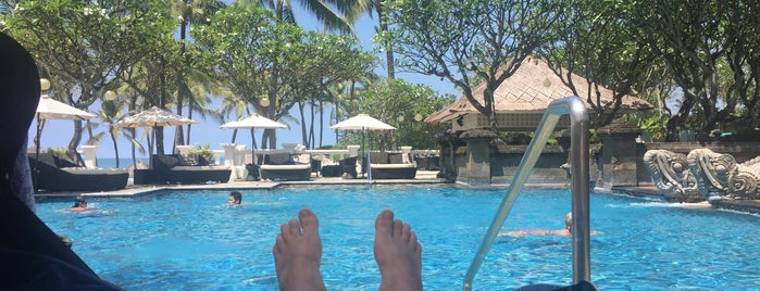 Swimming Pool @ Pan Pacific Nirwana Bali Resort is one of Lugares favoritos de Cathy.