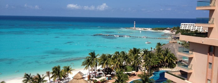 Fiesta Americana Grand Coral Beach is one of Tempat yang Disukai Emilio.
