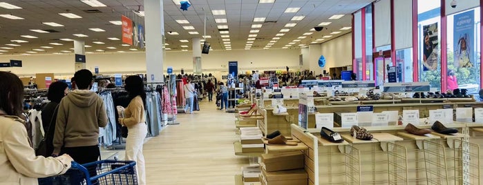 Marshalls is one of Shopping sanFran.