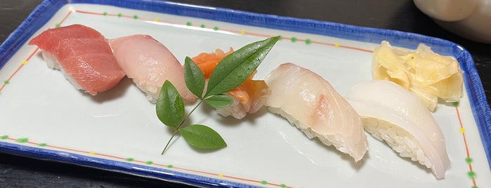 あづま寿司 is one of food2.