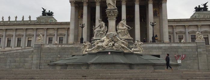 Parlament is one of Lieux qui ont plu à Sofia.